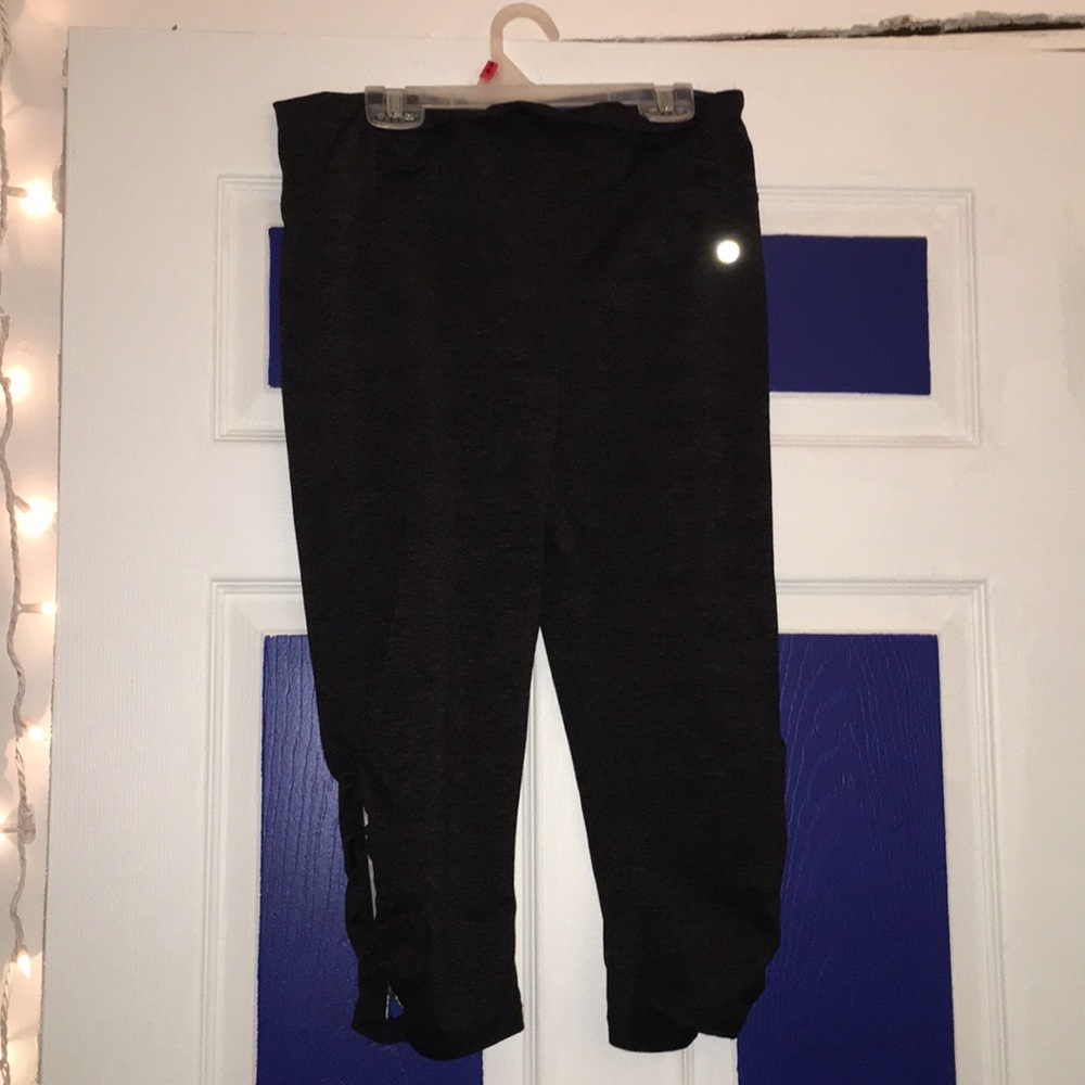 Grey Capri workout pants